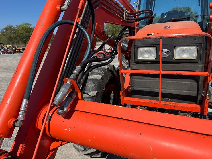 kubota-m105s-image-10
