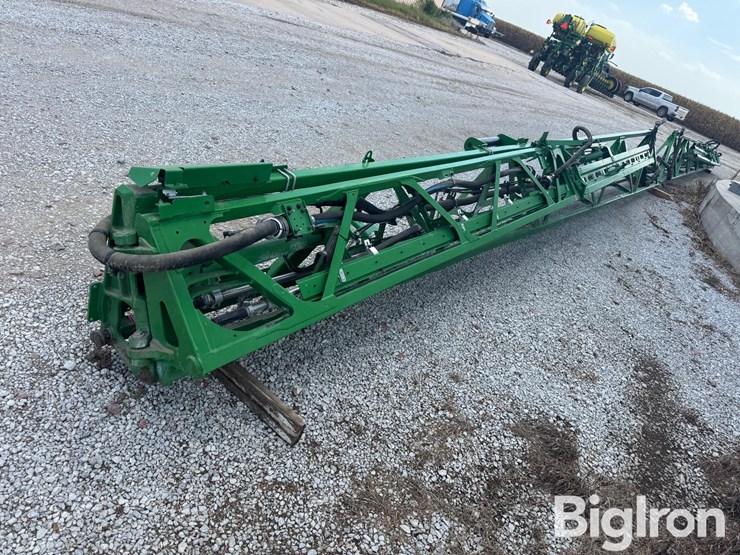 2020-john-deere-r4038-image-3