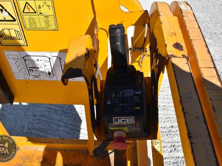 2018-jcb-s3246e-image-21