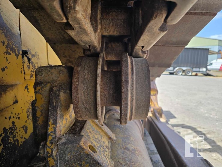 1994-caterpillar-d6h-xl-ii-image-39