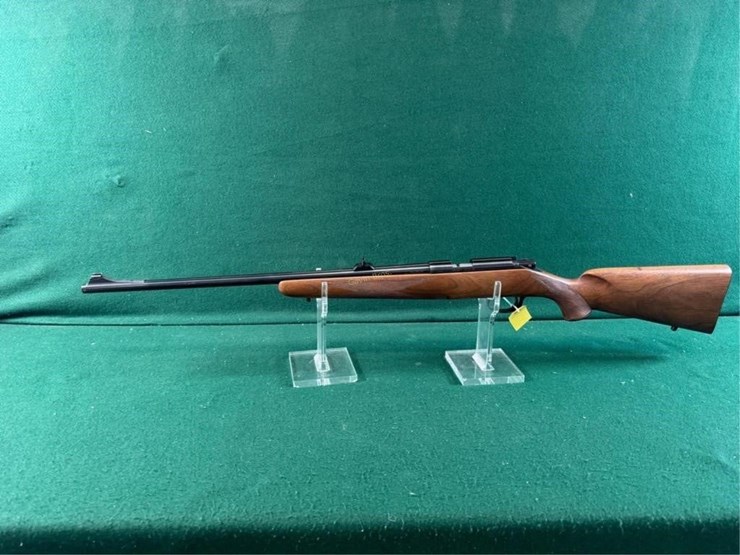 kimber-mdl.82-22lr-rifle-image-16