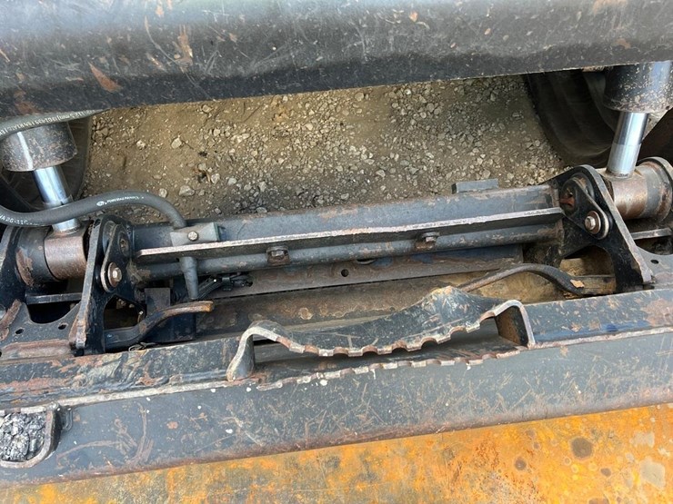 2018-caterpillar-299d2-xhp-image-13