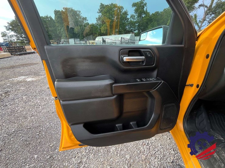 2019-chevrolet-silverado-1500-image-54