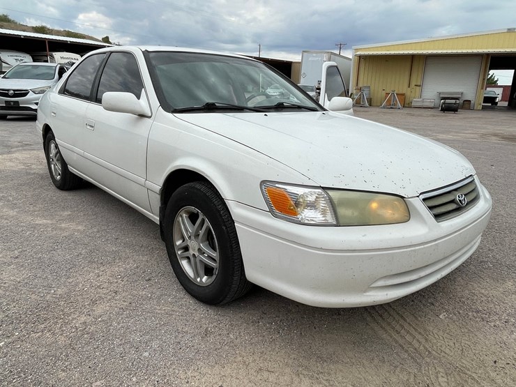 #2768-•-2001-toyota-camry-(title-in-delay)-image-72