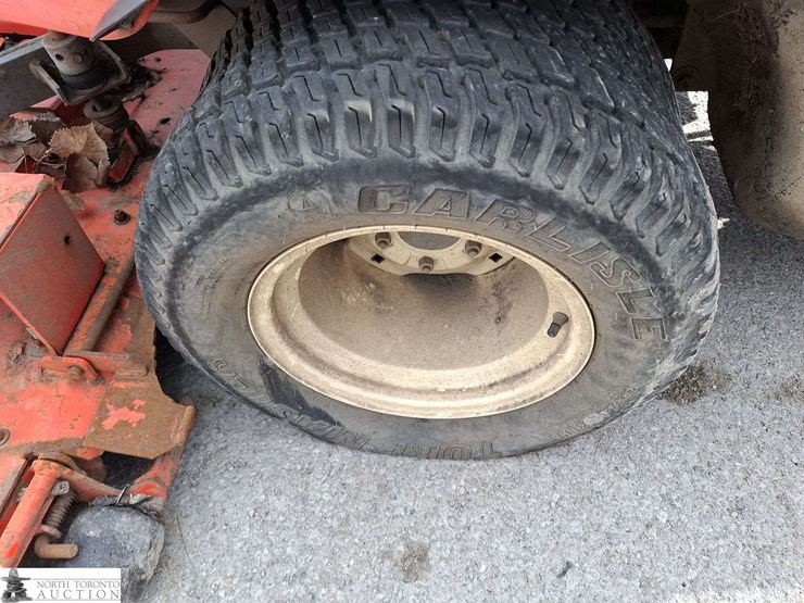 2011-kubota-f3080-image-26