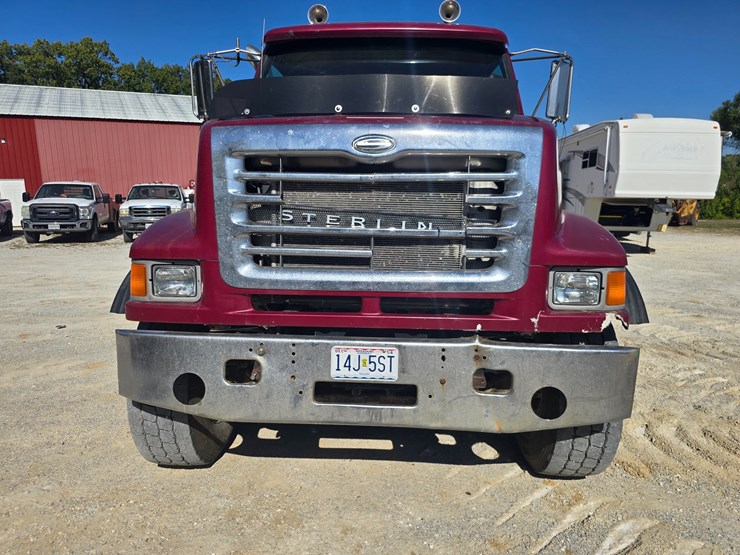 2001-sterling-l8500-image-19