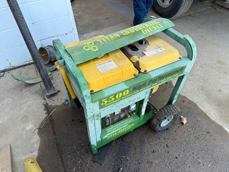 #46818-•-titan-industrial-5500-diesel-generator-055051350-inv#46818-image-3