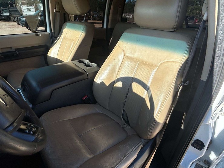 2015-ford-f350-image-30