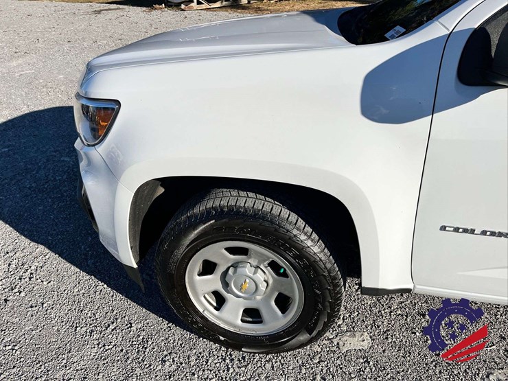 2021-chevrolet-colorado-image-16