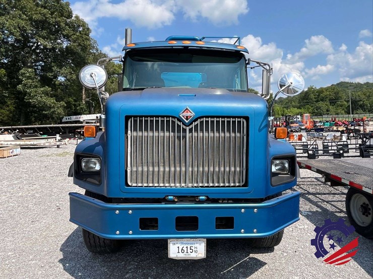 2011-international-paystar-tri-axle-hydrovac-truck-image-15