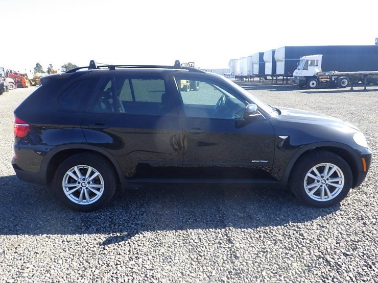 2011-bmw-x5-image-6