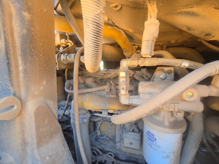 2006-caterpillar-963c-image-40