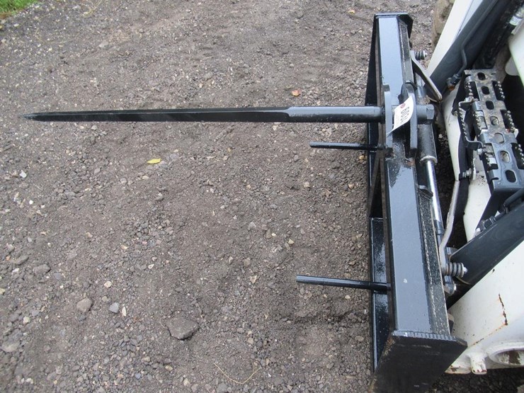 wildcat-skid-steer-bale-spear-image-2
