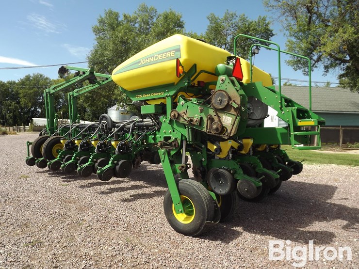 2012-john-deere-1770nt-image-7
