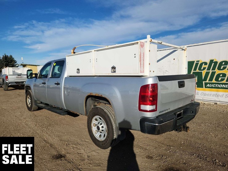 2014-gmc-sierra-3500hd-image-3