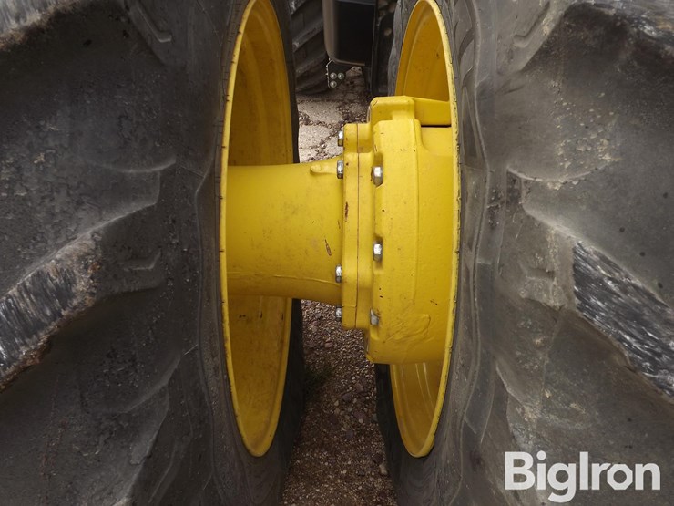 2023-john-deere-8r-370-image-18