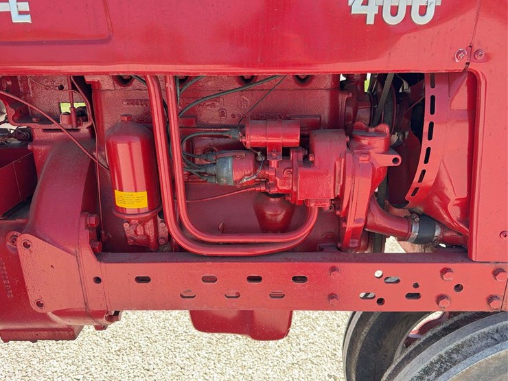 farmall-400-image-18