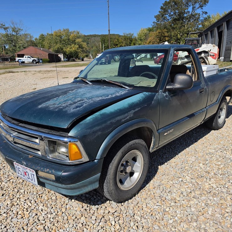 1996 CHEVROLET S10