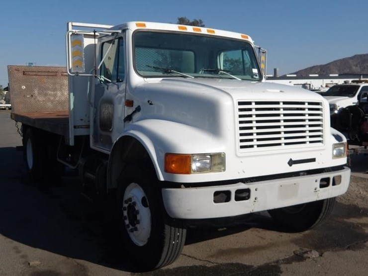 1995-international-4700-image-2