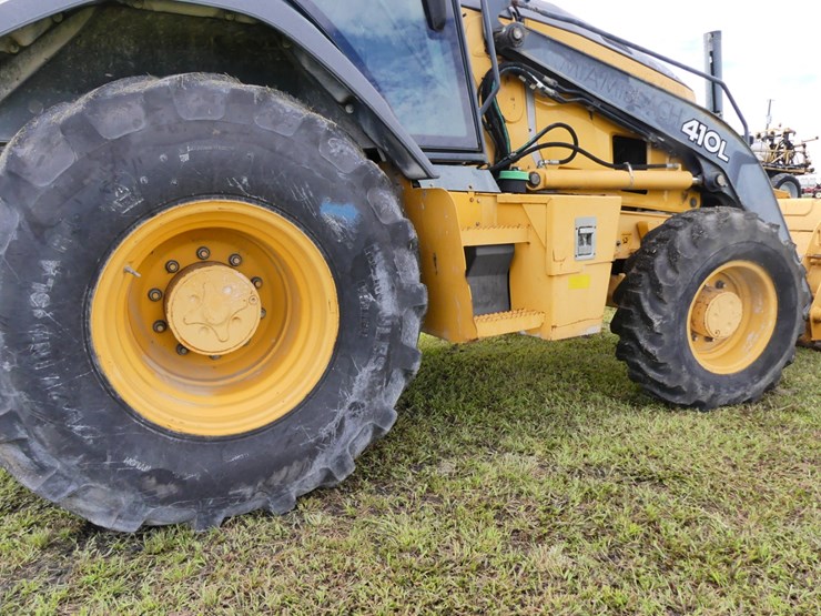2015-deere-410l-image-6