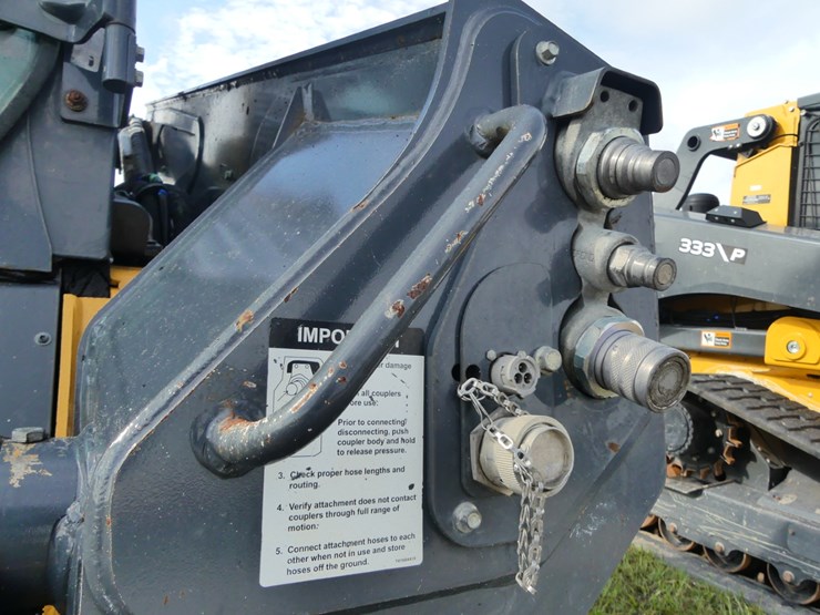 deere-333g-image-12