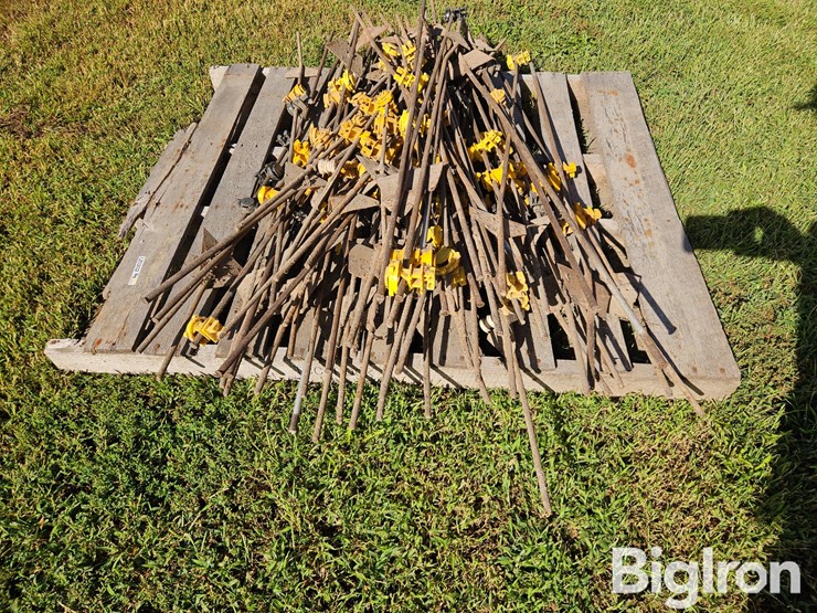 electric-fence-posts-image-8