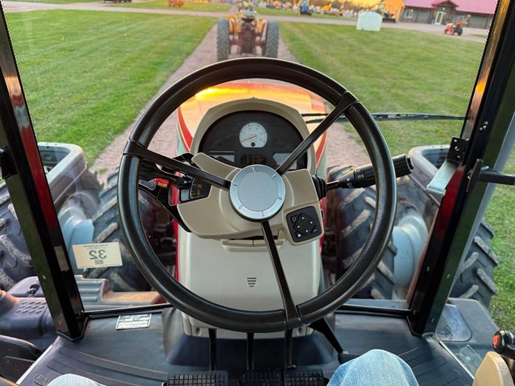 massey-ferguson-8670-image-62