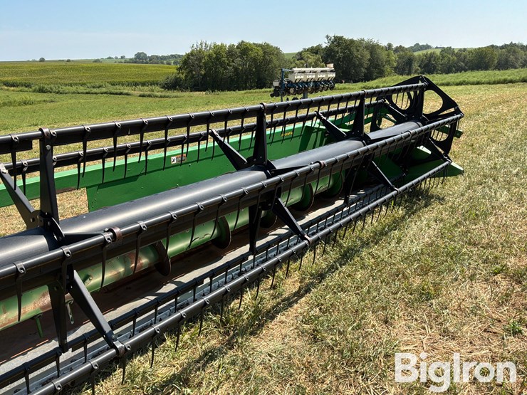 2009-john-deere-630f-image-19