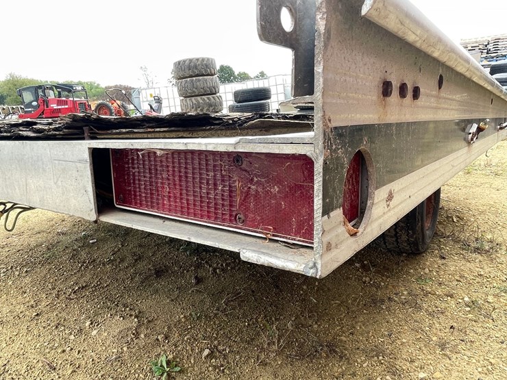 #3045-•-aluma-load-master-2-place-snowmobile-trailer-image-17