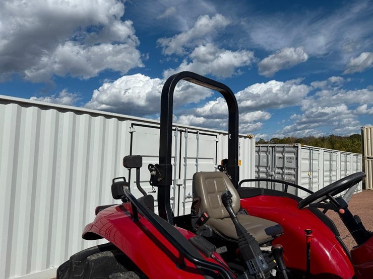 case-ih-farmall-80-image-26