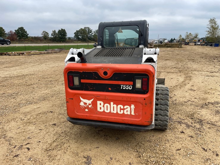 2015-bobcat-t550-image-5