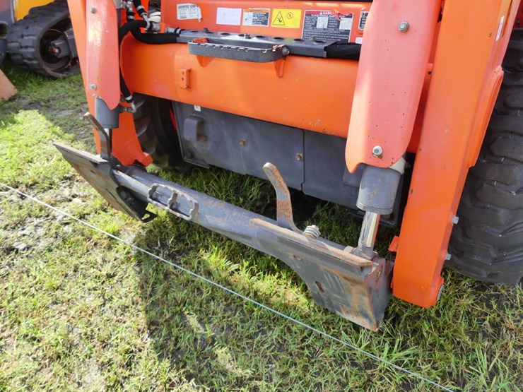 kubota-ssv65-image-10