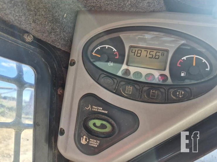 2010-bobcat-s205-image-20
