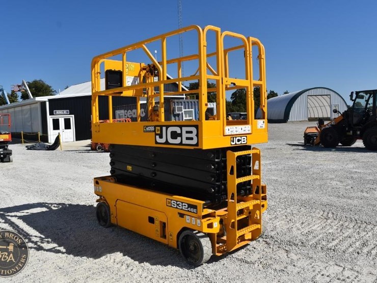 2018-jcb-s3246e-image-12