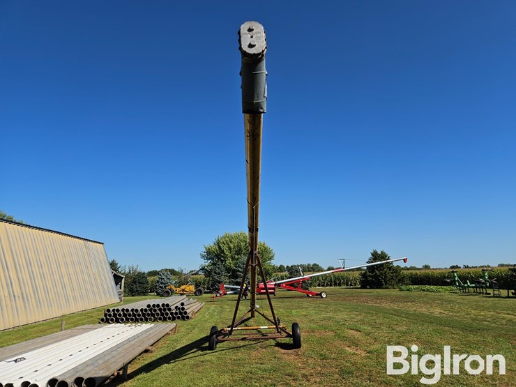 mayrath-55'x8"-unloading-auger-image-6