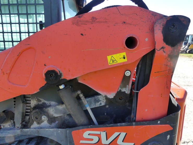 kubota-svl65-2-image-7