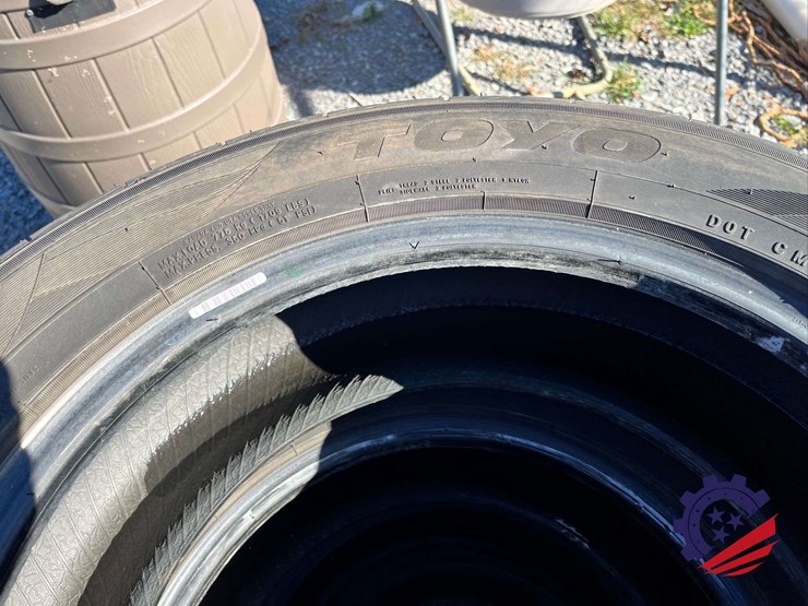 toyo-versado-noir-235/55r17-tires-image-3