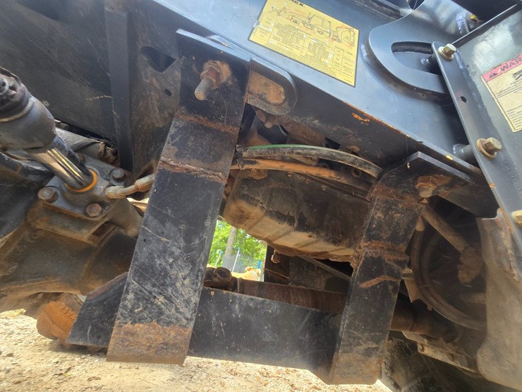 terex-tlb840r-image-31