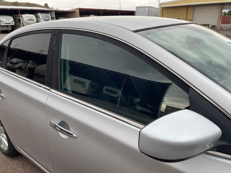 #2766-•-2019-nissan-sentra-(title-in-delay)-image-16
