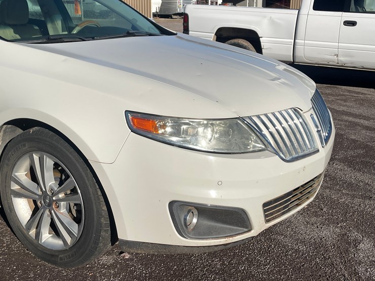 #2759-•-2010-lincoln-mks-(has-nm-title)-image-66