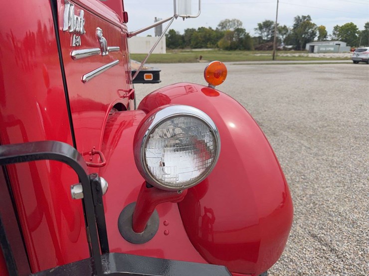 1951-mack-a30-image-14