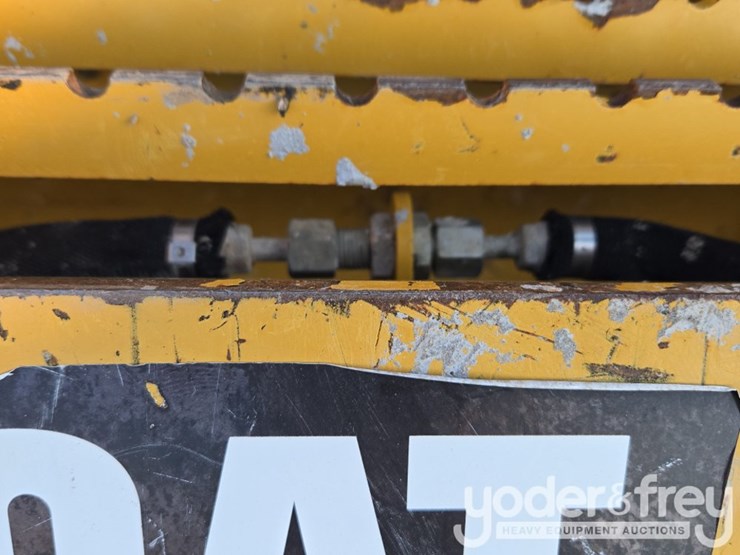2019-caterpillar-299d2-image-26