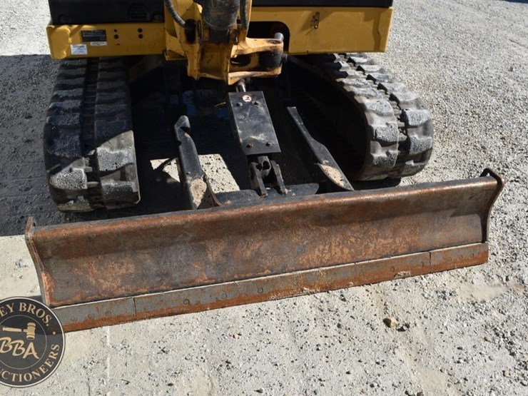2023-caterpillar-306cr-image-35