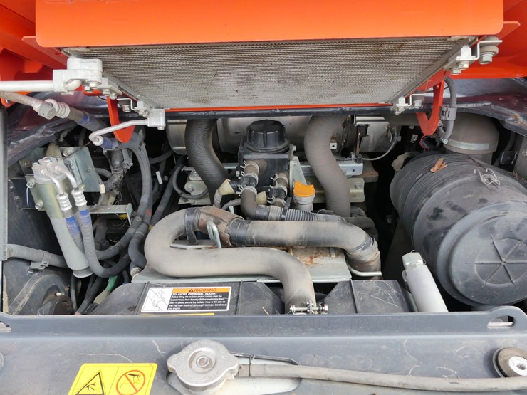2023-kubota-svl97-2-image-9