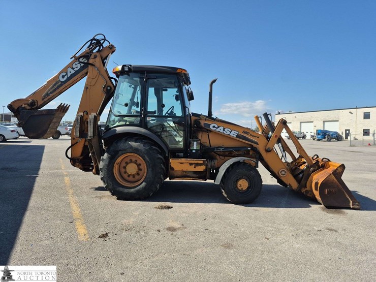 2011-case-580sn-image-4