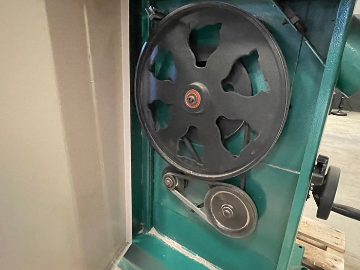 #4645-•-grizzly-g0640x-bandsaw-image-27