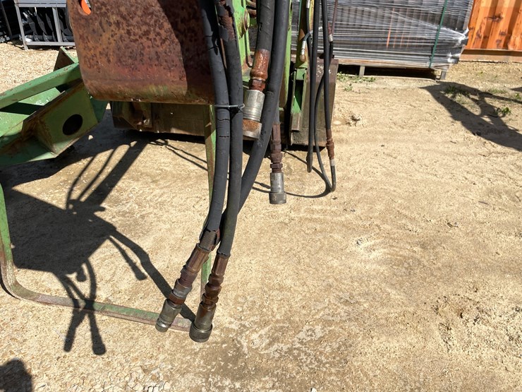 john-deere-148-image-16