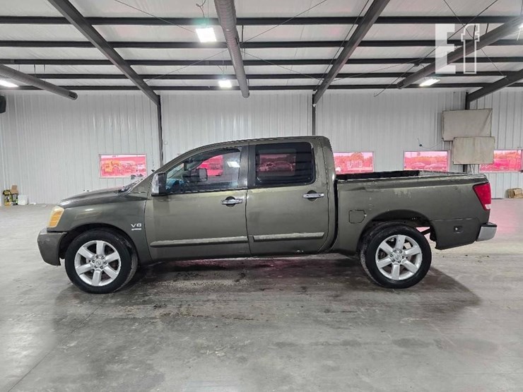 2004-nissan-titan-image-5