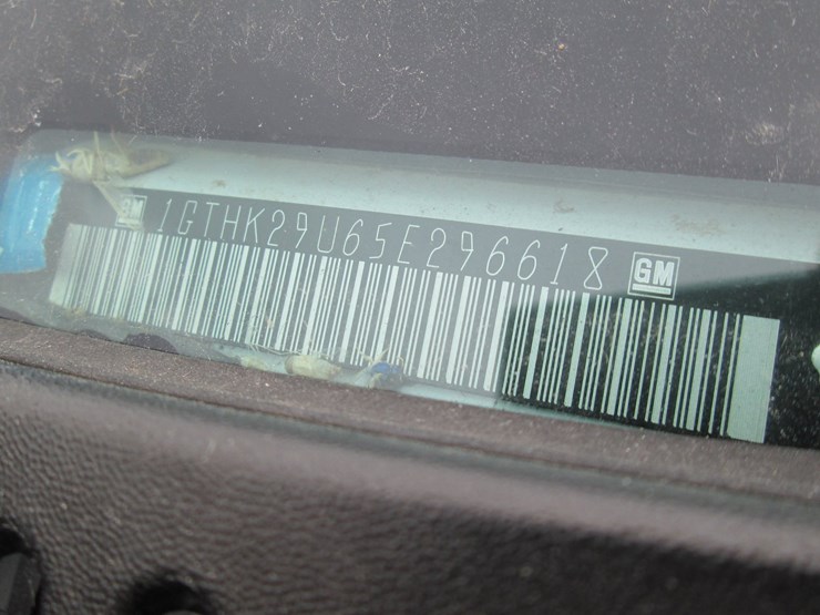 2005-gmc-2500hd-image-34