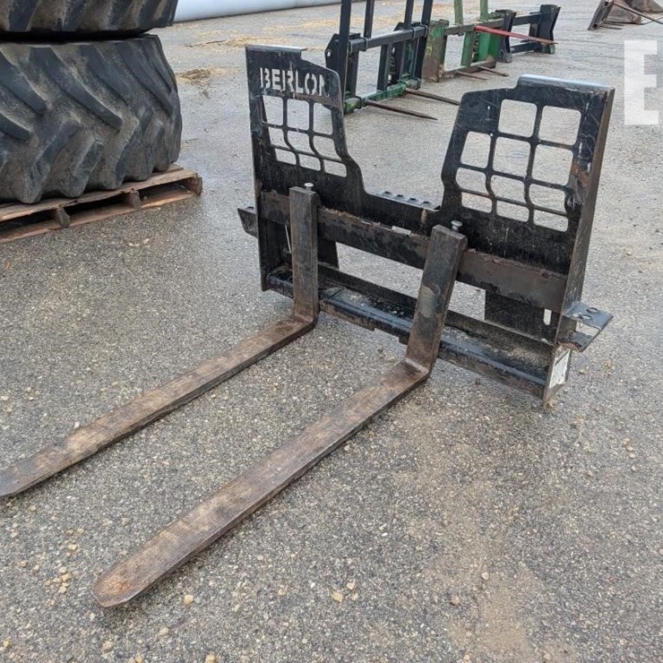 BERLON WALK-THROUGH PALLET FORKS
